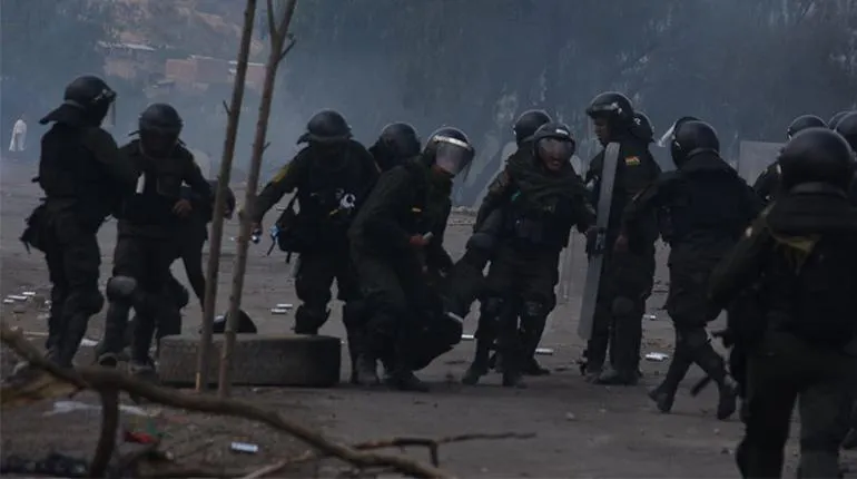 policia cocha herido pie