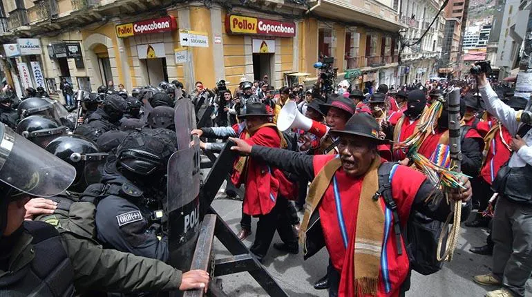 ponchos rojos