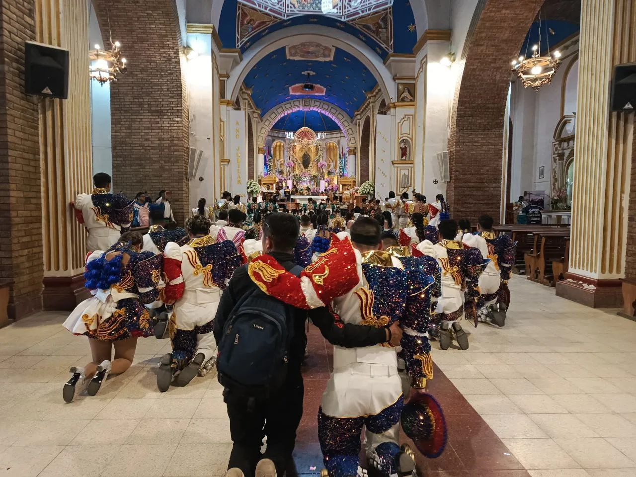 photo_5051327538546191665_y