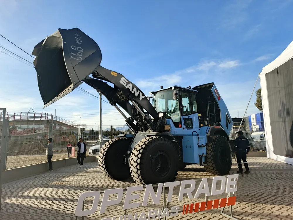 WhatsApp Image 2025-06-12 at 17.37.10