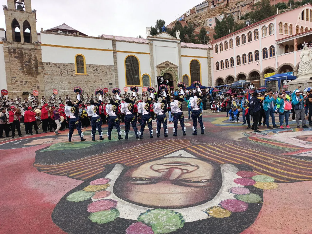 photo_5051327538546191659_y