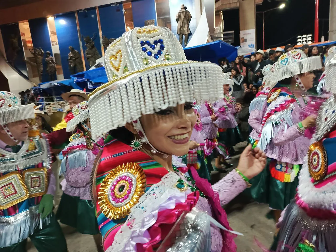 photo_5051327538546191578_y