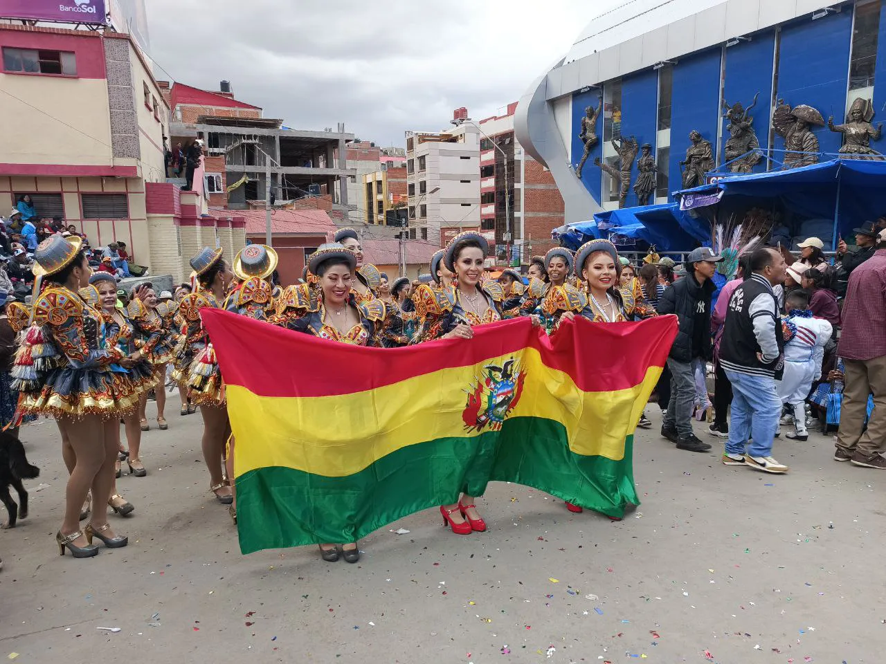 photo_5055830365079449542_y