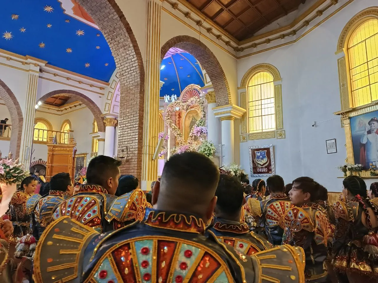 photo_5051327538546191666_y